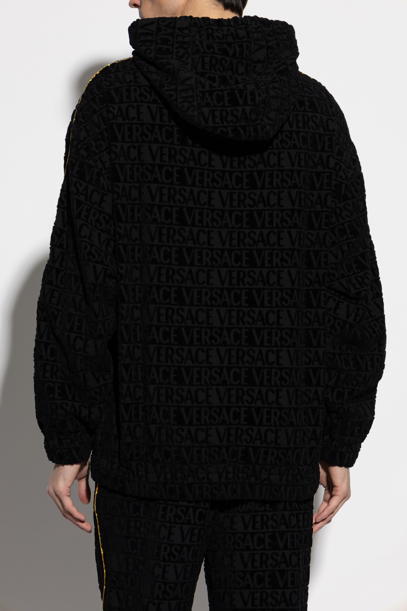 VERSACE ブラック スウェット TAYLOR FIT Black Sweatshirt with logo Versace Home - Vitkac AS